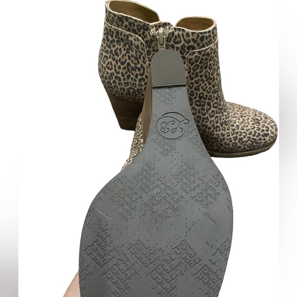 Lucky Brand Yabba Leopard Print Ankle Wedge Booties Eyelash Leopard 8 - Picture 10 of 15
